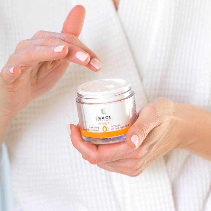 Ночная маска с витамином С и малахитом VITAL C hydrating overnight masque