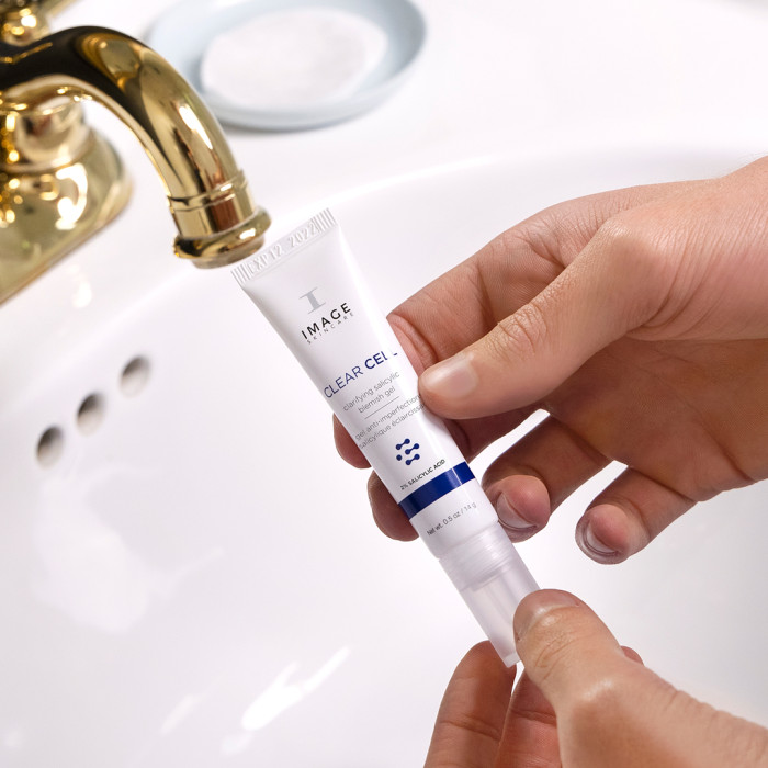 Точечный салициловый гель CLEAR CELL clarifying salicylic blemish gel