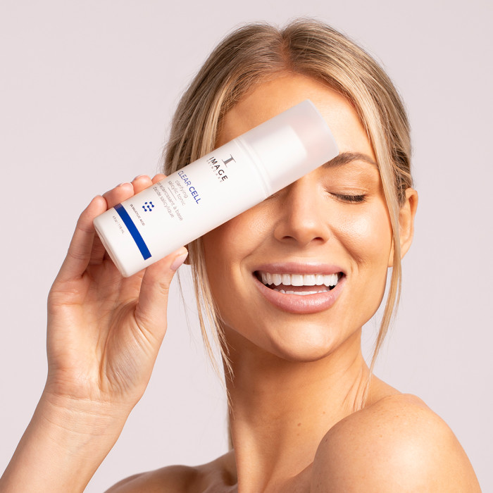 Салициловый тоник для жирной кожи CLEAR CELL salicylic clarifying tonic