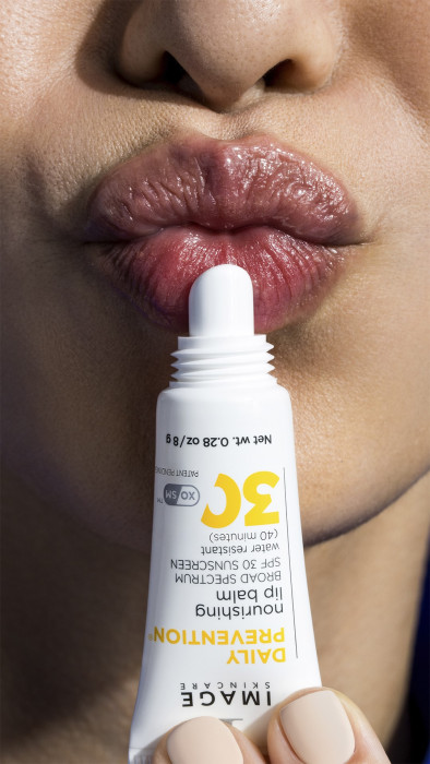 Бальзам для губ DAILY PREVENTION Nourishing Lip Balm SPF 30 